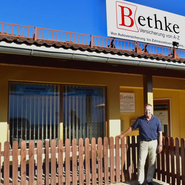 Andreas Bethke Versicherungsmakler, Außen